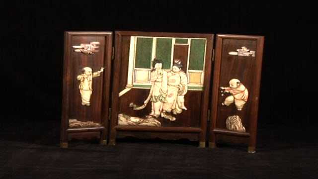 紅木嵌象牙桌屏