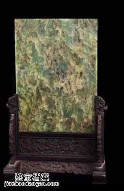 清乾隆御題和田碧玉插屏