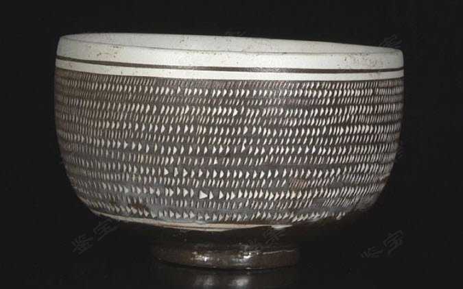 北宋跳刀缽形碗